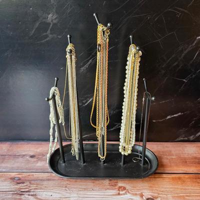 Jewelry and vintage jewelry / Necklaces