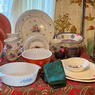 Sale Photo Thumbnail #35: Vintage bakeware