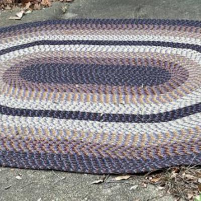 Sale Photo Thumbnail #46: Oval rug