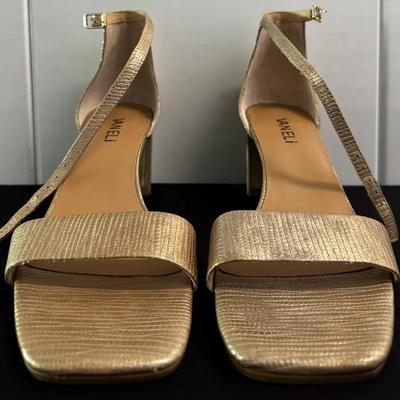 Vaneli Women’s Metallic Gold Block Heel Sandals – Ankle Strap – Size 8M