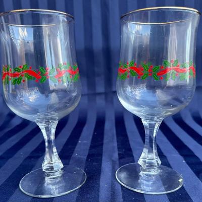 Pair of Vintage Christmas Wine Glasses with Holly & Gold Rim