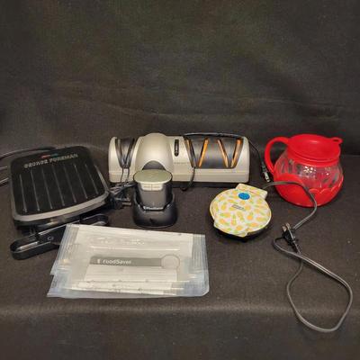 (5) Small Kitchen Appliances: Presto Eversharp Professional Electric Knife Sharpener, Etc