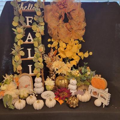 Assorted Fall Decorations