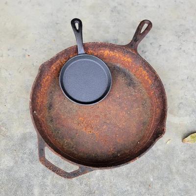 (2) Cast Iron Pans
