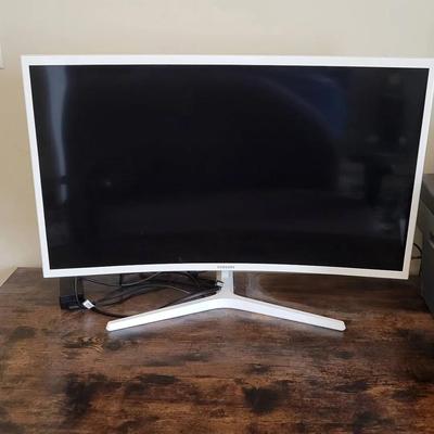 Samsung 32" Full HD Curved Screen LED LCD Monitor Glossy White Model #C32F395FWN