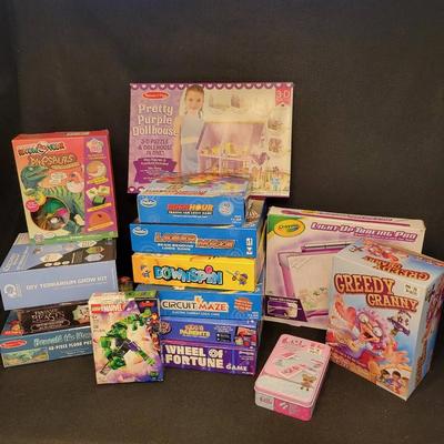 Collection of Games, Puzzles, Legos, Activity Sets, Toys, Etc
