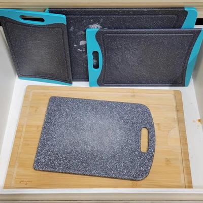 Assorted Cutting boards