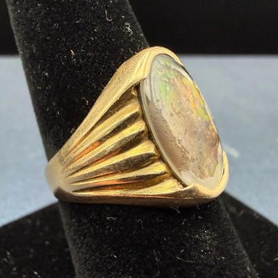 10K Gold Ring w/ Cabochon-Style Stone | Total Weight 6.48g | Size 8