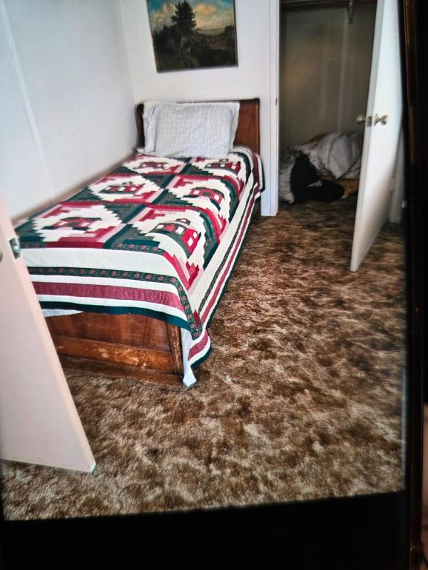 Sale Photo Thumbnail #24