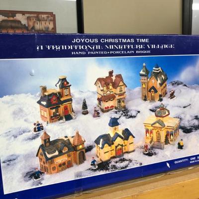 Sale Photo Thumbnail #117