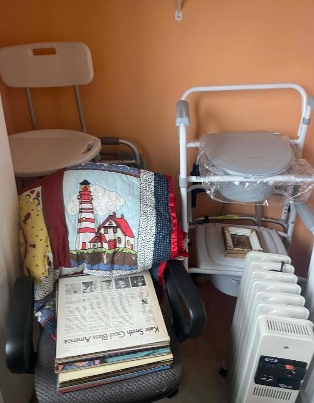 Sale Photo Thumbnail #36