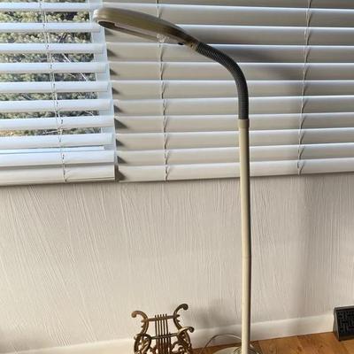 Flexible Floor Lamp, Rococo Style Decor Clock and Harp Stand 