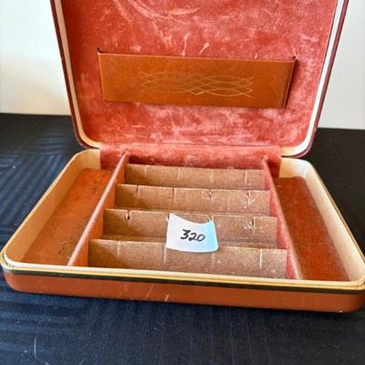 Sale Photo Thumbnail #98