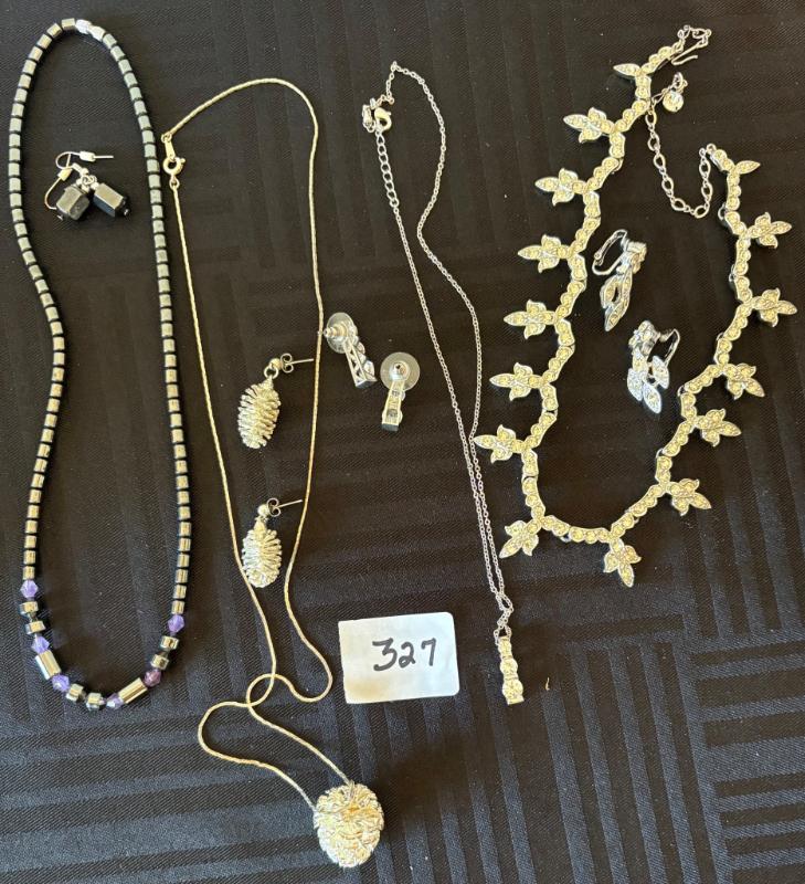 Sale Photo Thumbnail #102