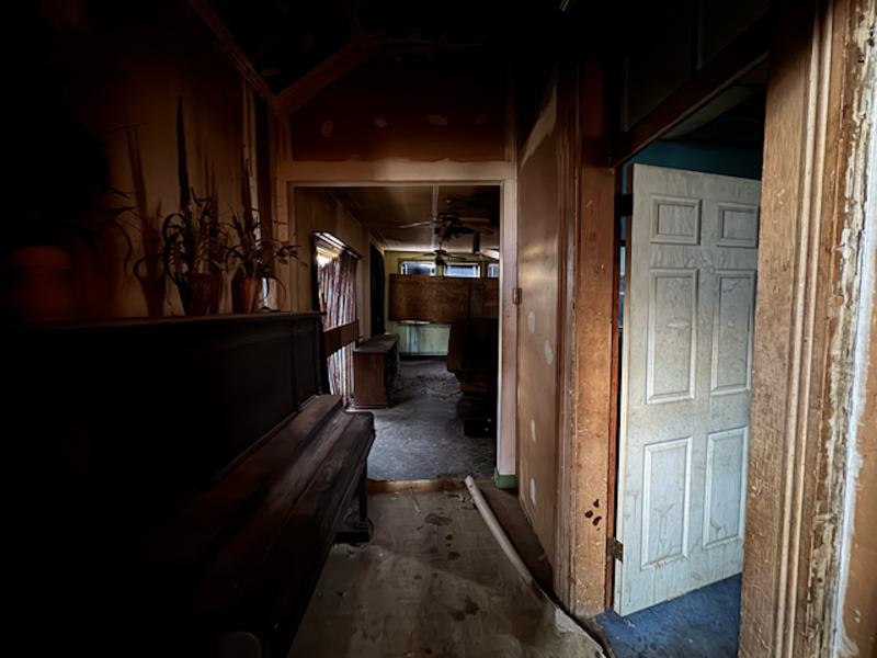 Sale Photo Thumbnail #22