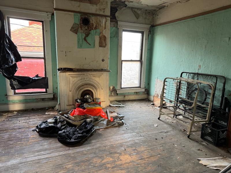 Sale Photo Thumbnail #51