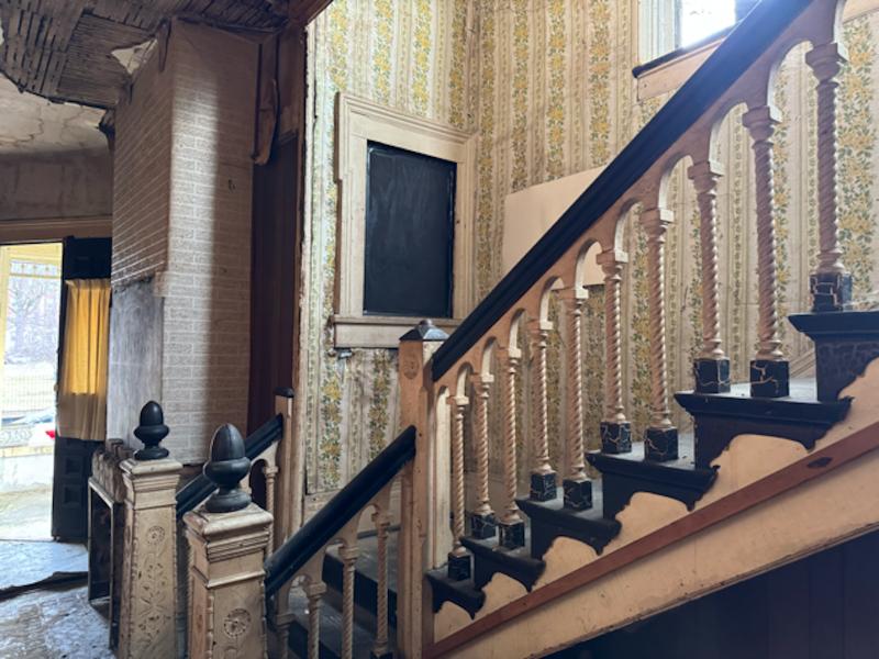 Sale Photo Thumbnail #31