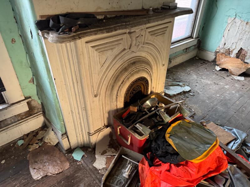 Sale Photo Thumbnail #52