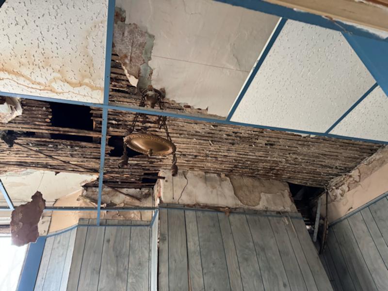 Sale Photo Thumbnail #44