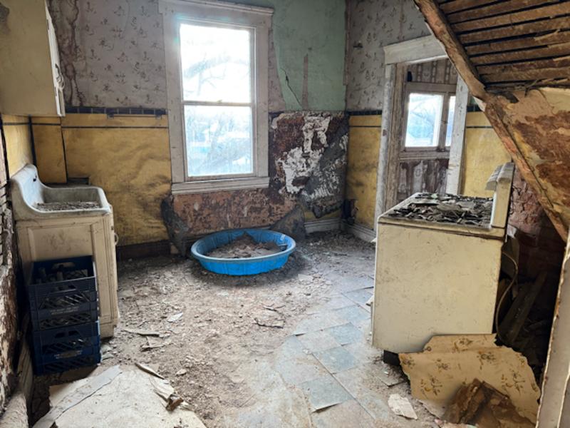 Sale Photo Thumbnail #54