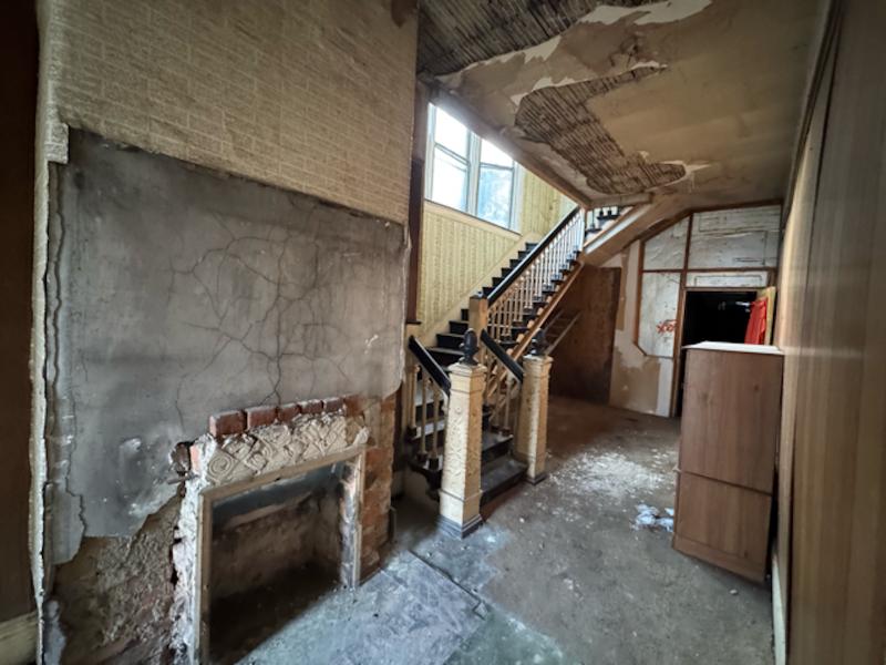 Sale Photo Thumbnail #16