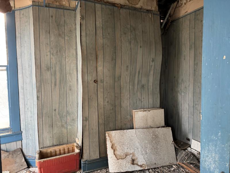 Sale Photo Thumbnail #42