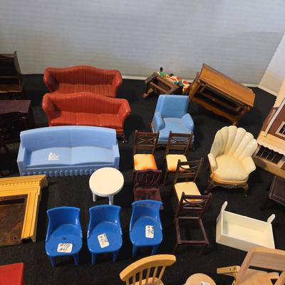 Vintage Dollhouse Furniture - Wood & Plastic Decor, Classic & Modern Styles - 1940s - 60s