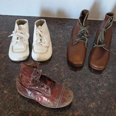 5 Vintage Leather Baby Shoes - Size 3 & 4, Brown Boots, Buster Brown White Walkers