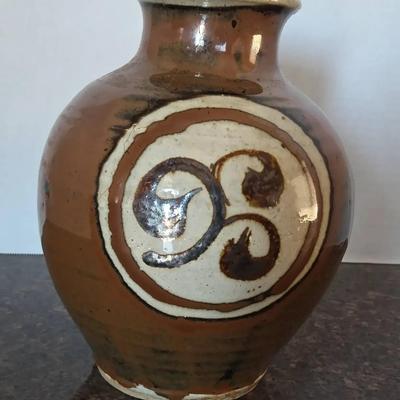 Bonnie Staffel Pottery Vase - American Ceramics - Deep Brown & Speckles Tan Spirals