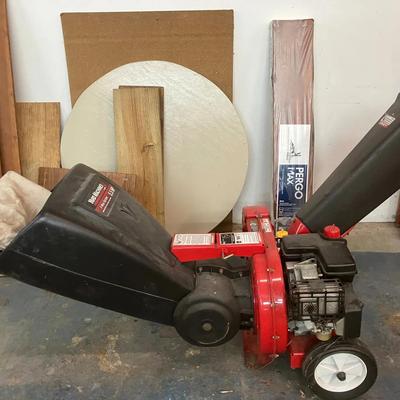 Yard Machines 3-in-1 Chipper Shredder (CARNEGIE)