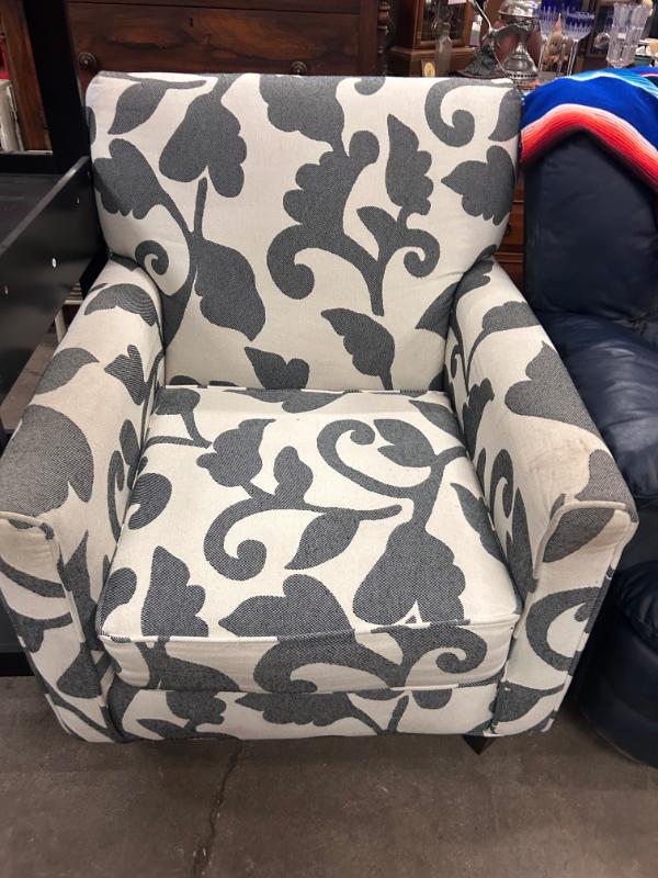 Sale Photo Thumbnail #39