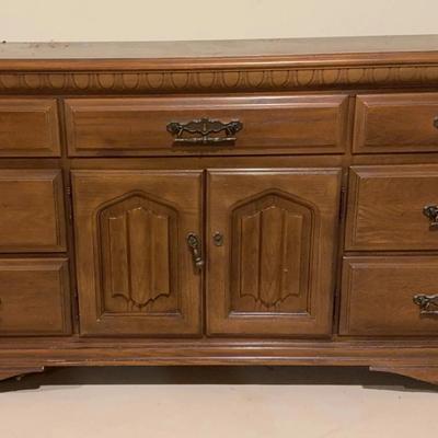 Vintage 9/Drawer Wood Dresser