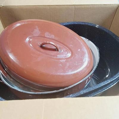 Enamel Roasting Pans - Vintage - 2 Pc Lot  