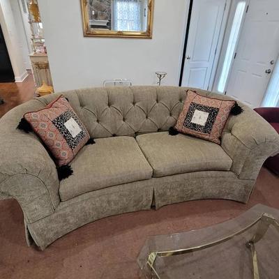 Green Chenille Curved Sofa Tufted Back Comfortable 