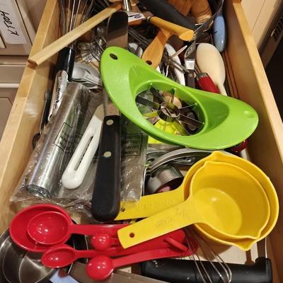 Large Baking Hand Tools Lot - Bench Scrapers, Piping Tips, Measuring Tools - See Photos for Detail 