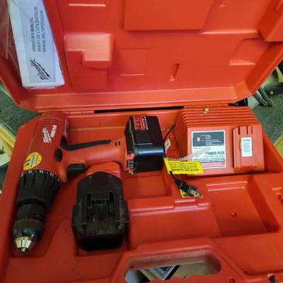 Milwaukee Hammer Drill Batteries And Charger