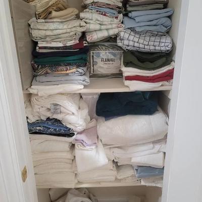 Misc Sheets And Towels Lot Queen Twin Mix