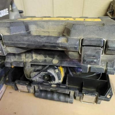 Dewalt Drill Driver And Bit Set With Battery And Charger