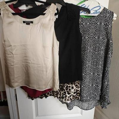 Women's Sleeveless Dress Shirt Lot (7 Pc) Sz L-XL Ellen Tracy, Loft, & More