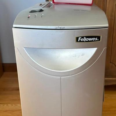 Fellowes Powershred SB-95C Shredder + Office Supplies