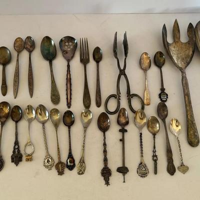 Vintage Silverplate Flatware & Souvenir Spoon Lot – Decorative Spoons, Tongs & Serving Utensils