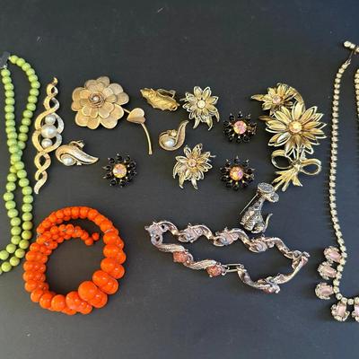 Vintage Costume Jewelry Lot – Rhinestone Necklaces, Floral Brooches, Bracelets & Earrings