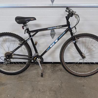 GT Outpost Trail Mountain Bike – Adult Hardtail, Knobby Tires