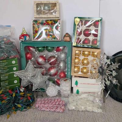 Large Christmas Tree Ornaments & Décor Lot