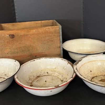 Vintage Enamelware Wash Basin Lot & Canada Dry Wooden Crate – Rustic Farmhouse Decor