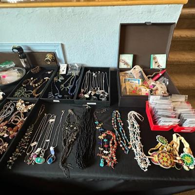 Sale Photo Thumbnail #104