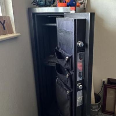 Sale Photo Thumbnail #243