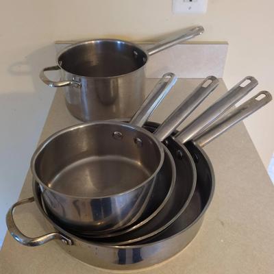 Wolfgang Pick Bistro Cookware w/ 4 Lids & Utensils