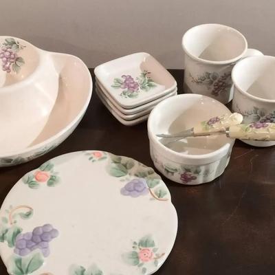 Pfaltgraff Grapevine Set