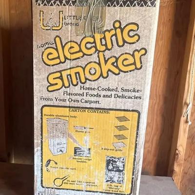 Little Chef Home Electric Smoker 